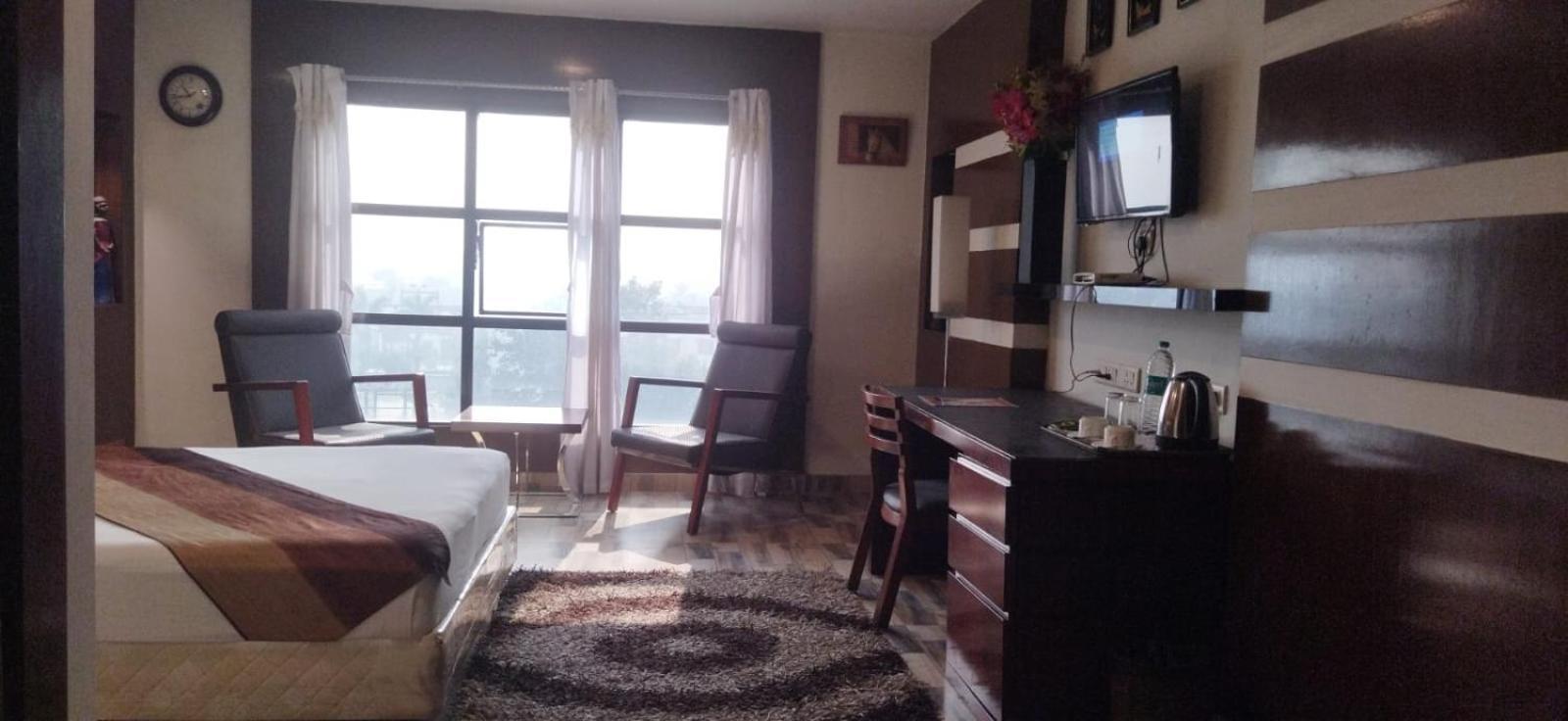 Hotel Ambassador Chocolate Inn Kalyani Экстерьер фото