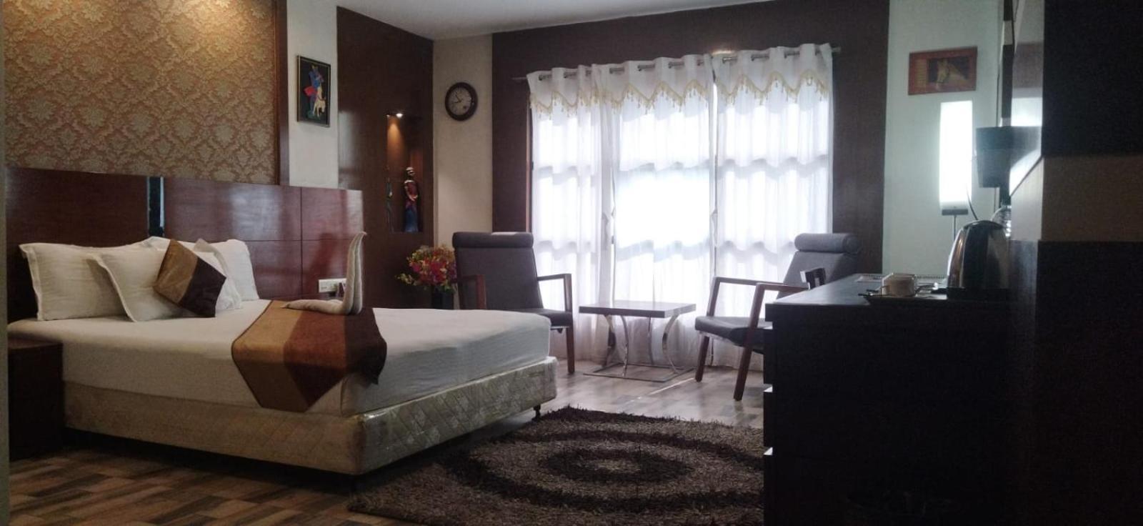 Hotel Ambassador Chocolate Inn Kalyani Экстерьер фото