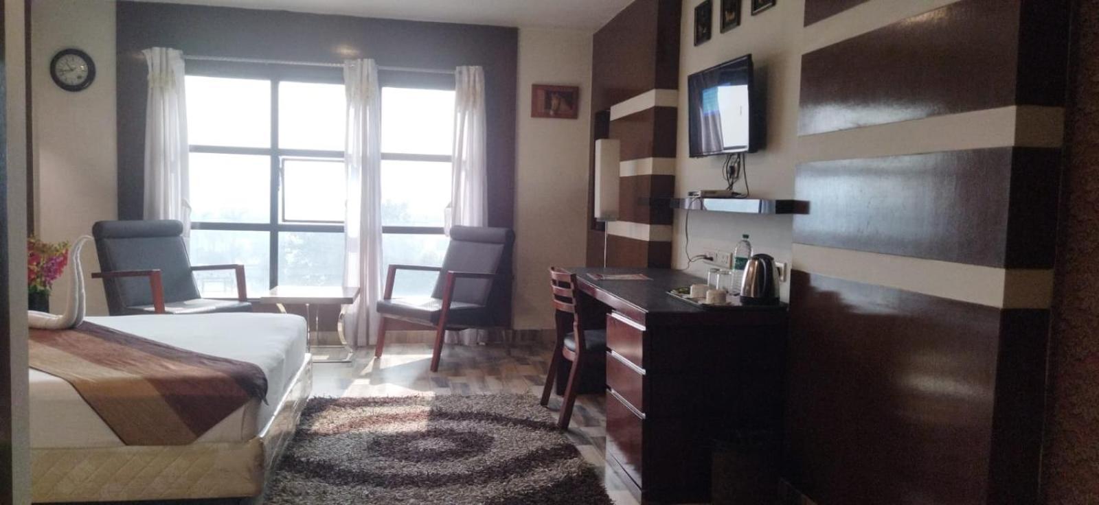 Hotel Ambassador Chocolate Inn Kalyani Экстерьер фото