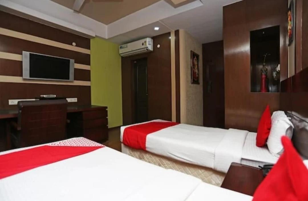Hotel Ambassador Chocolate Inn Kalyani Экстерьер фото