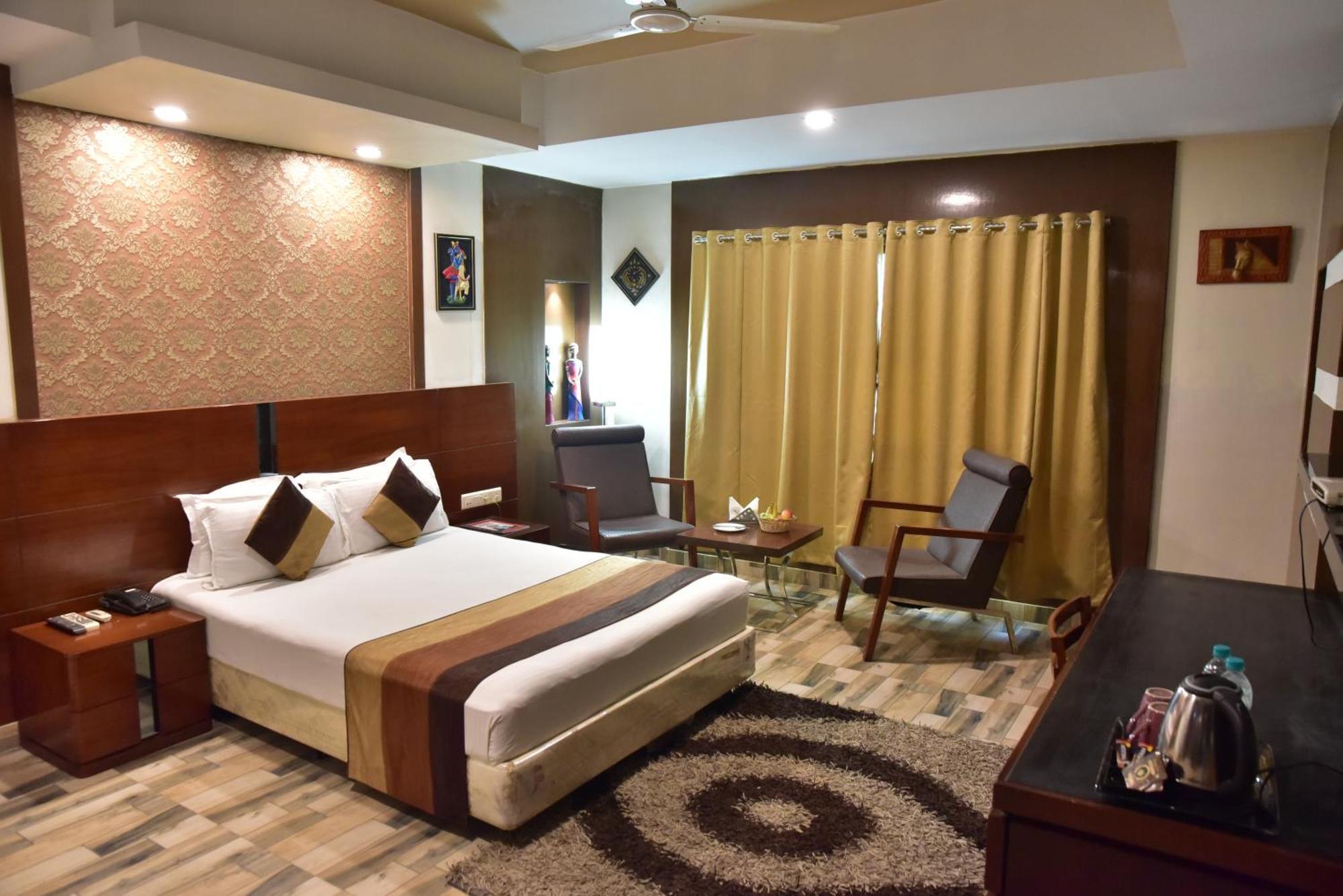 Hotel Ambassador Chocolate Inn Kalyani Экстерьер фото