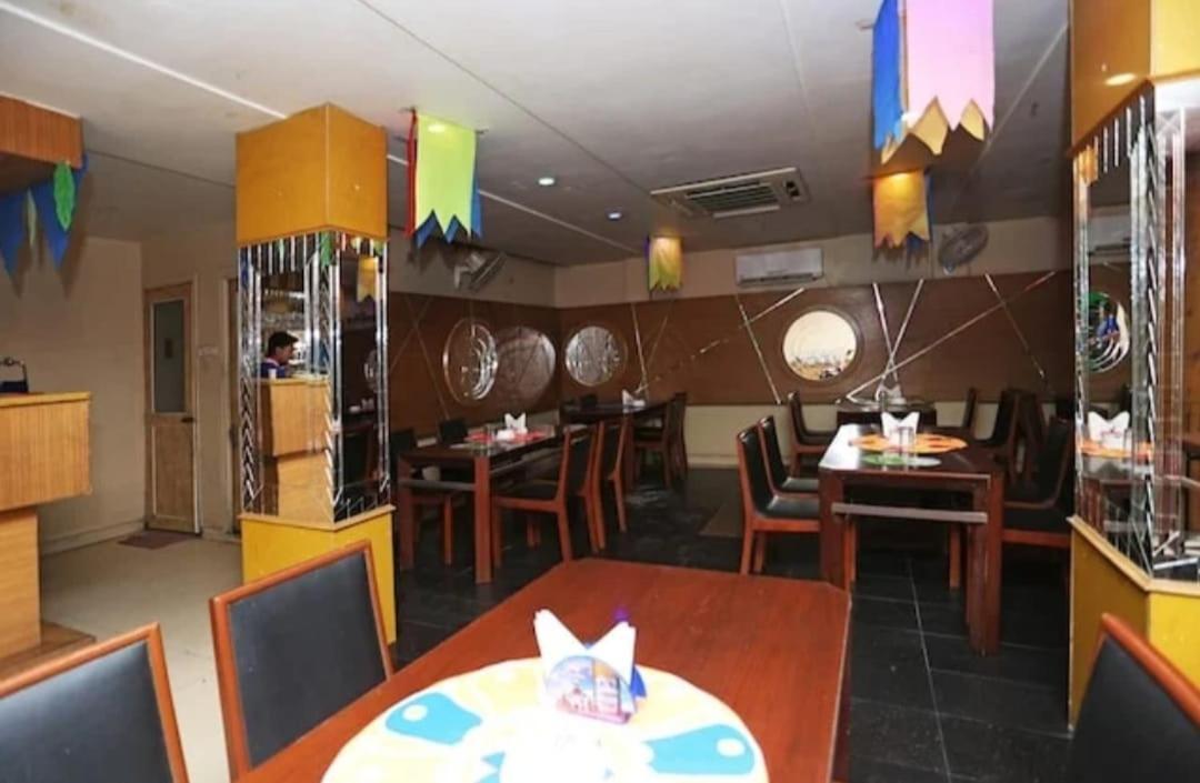 Hotel Ambassador Chocolate Inn Kalyani Экстерьер фото