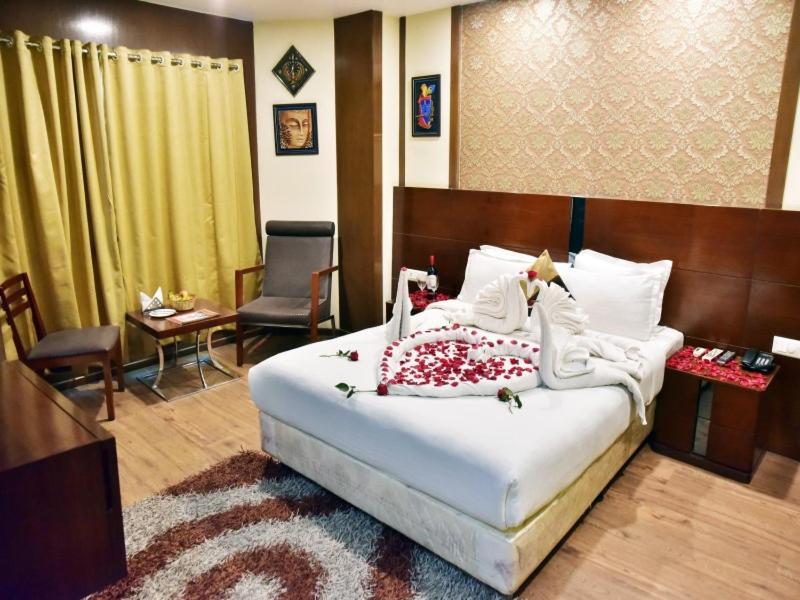 Hotel Ambassador Chocolate Inn Kalyani Экстерьер фото